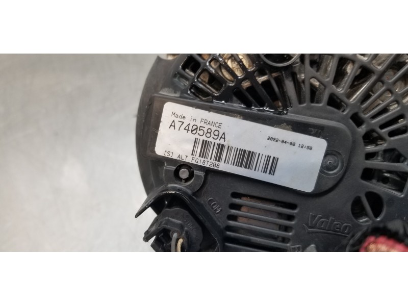 Recambio de alternador para renault scenic iv grand zen referencia OEM IAM 231004742R  