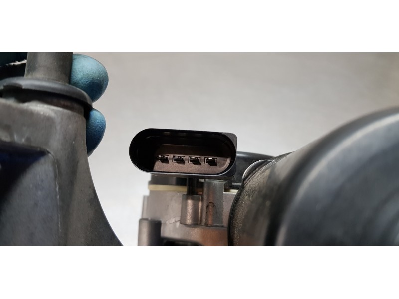 Recambio de motor limpia delantero para opel zafira tourer edition referencia OEM IAM 39060840 13262435  Recambio de motor limpia delantero para opel zafira tourer edition referencia OEM IAM 39060840 13262435