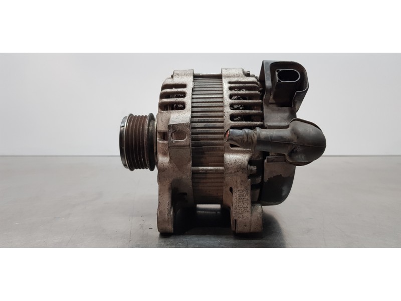 Recambio de alternador para kia carens ( ) basic referencia OEM IAM 373002A900   Recambio de alternador para kia carens ( ) basic referencia OEM IAM 373002A900