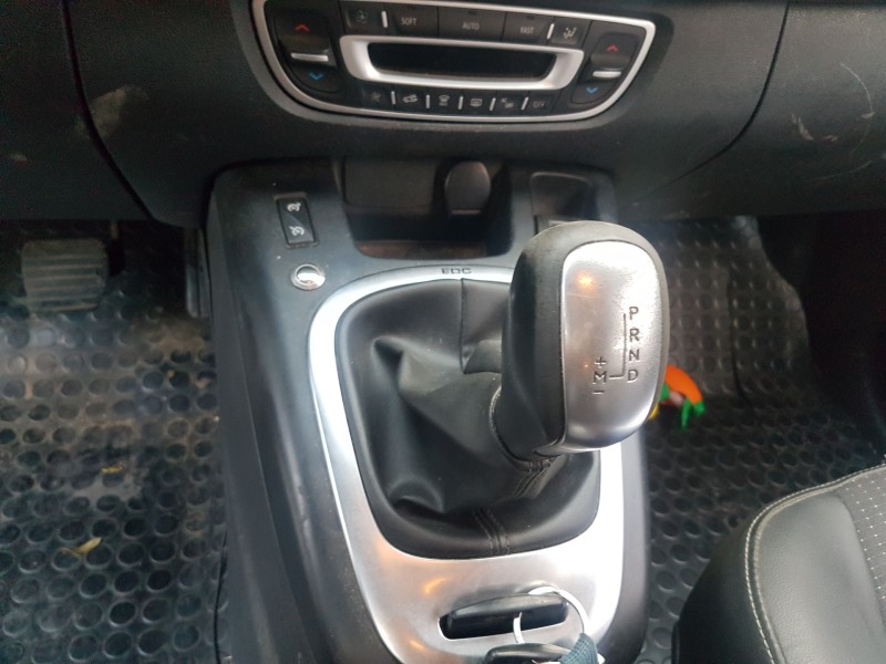 renault scenic iii del año 2014