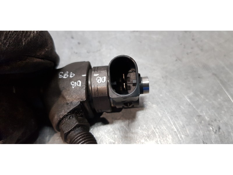 Recambio de inyector para skoda octavia lim. (5e3) active referencia OEM IAM 04L130277G   Recambio de inyector para skoda octavia lim. (5e3) active referencia OEM IAM 04L130277G