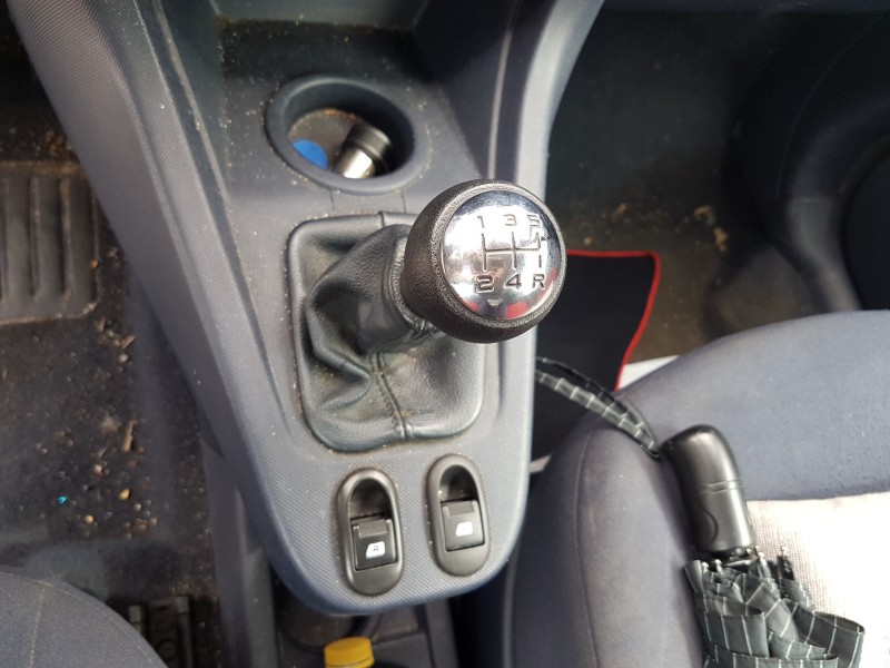 peugeot 1007 del año 2005