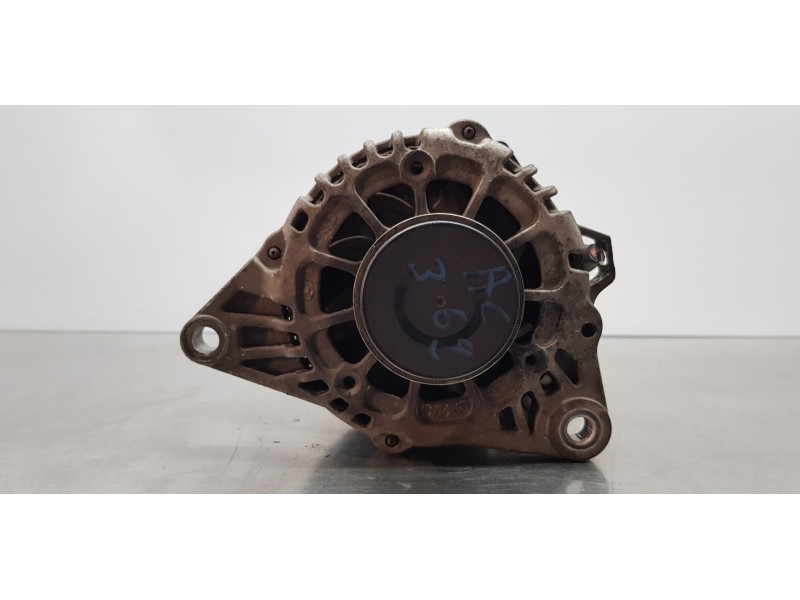 Recambio de alternador para kia carens ( ) basic referencia OEM IAM 373002A900  