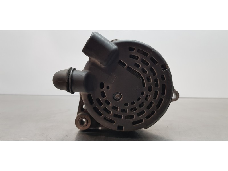 Recambio de alternador para kia carens ( ) basic referencia OEM IAM 373002A900   Recambio de alternador para kia carens ( ) basic referencia OEM IAM 373002A900