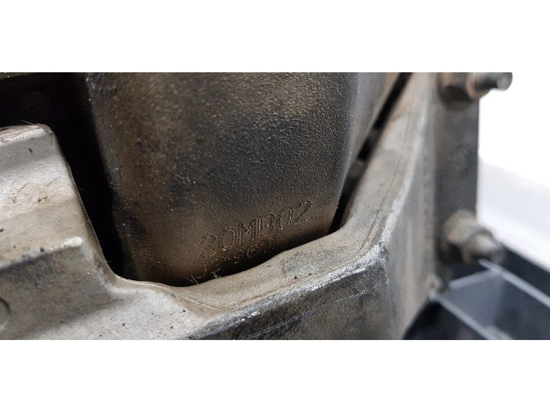 Recambio de caja cambios para peugeot 407 sw st sport referencia OEM IAM 20MB02  