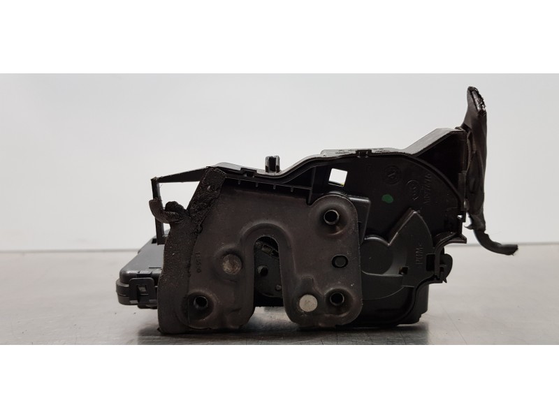 Recambio de cerradura puerta delantera derecha para renault scenic iv grand zen referencia OEM IAM 805023720R  