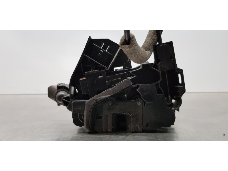 Recambio de cerradura puerta delantera izquierda para renault scenic iv grand zen referencia OEM IAM 805033837R  