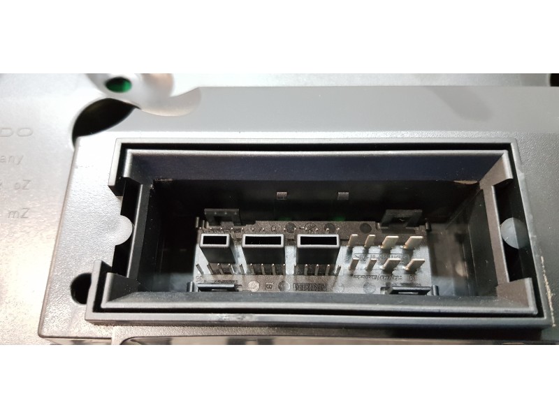 Recambio de cuadro instrumentos para volkswagen golf v berlina (1k1) sportline 4motion referencia OEM IAM 1K0920861B  