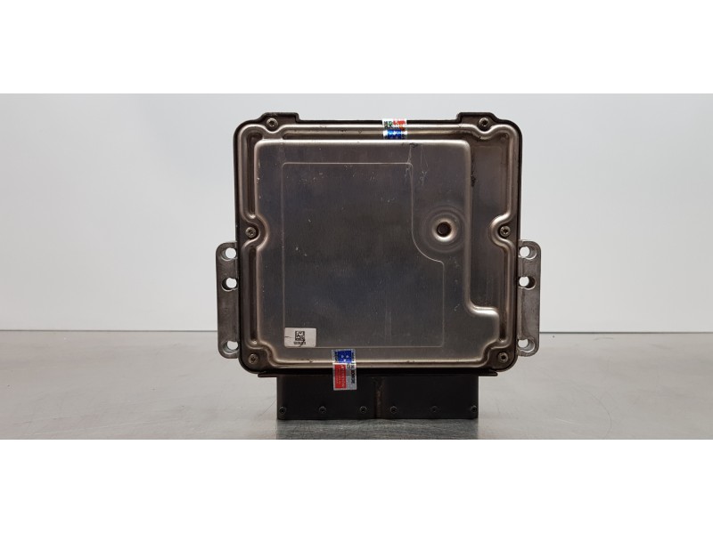 Recambio de centralita motor uce para kia carens ( ) basic referencia OEM IAM 391712A540  