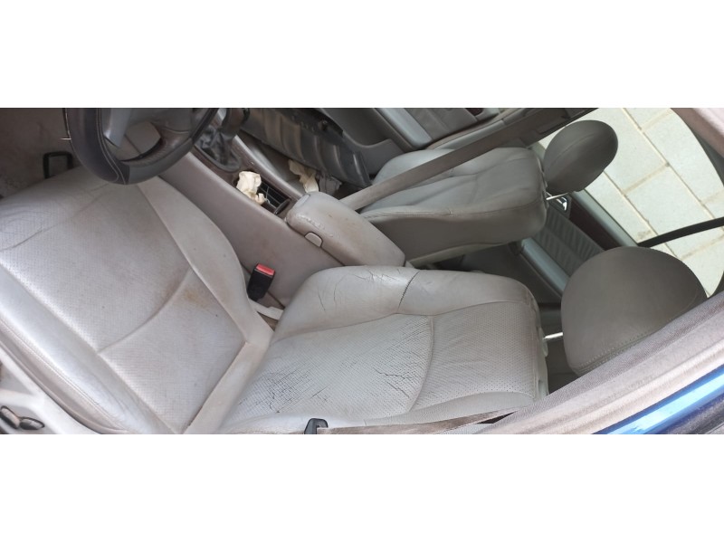 mercedes clase c (w203) berlina del año 2004