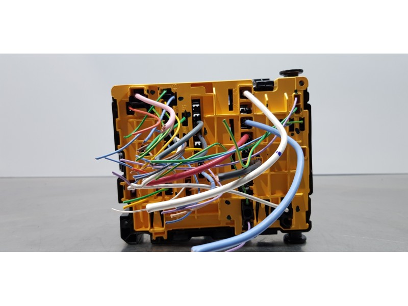 Recambio de caja reles / fusibles para peugeot 3008 active referencia OEM IAM 9804846880   Recambio de caja reles / fusibles para peugeot 3008 active referencia OEM IAM 9804846880