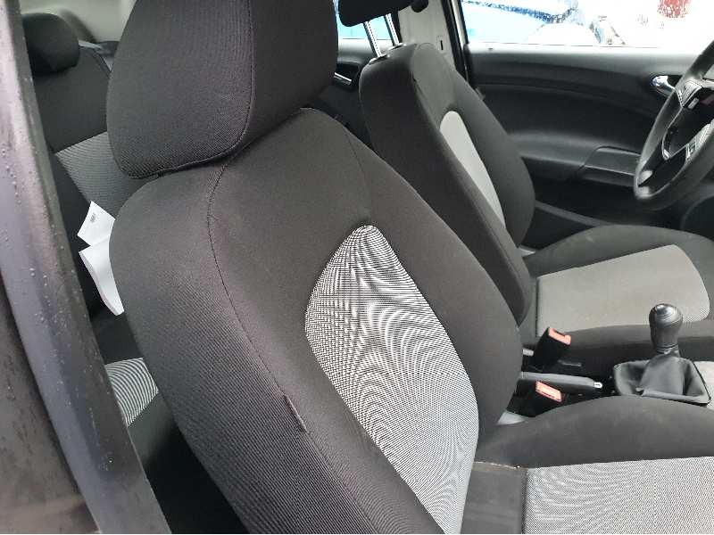 seat ibiza (6j5) del año 2015