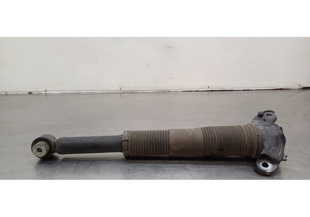 Recambio de amortiguador trasero derecho para land rover discovery sport pure referencia OEM IAM LR061355 GK7218A116 