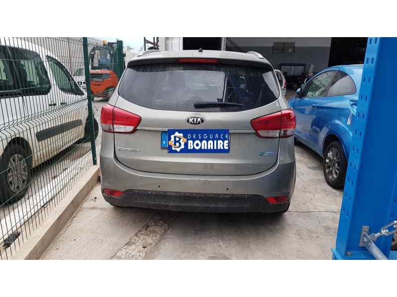 kia carens ( ) del año 2015