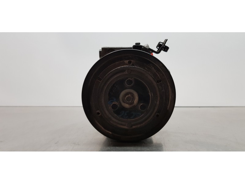 Recambio de compresor aire acondicionado para kia carens ( ) basic referencia OEM IAM 97701A4500  