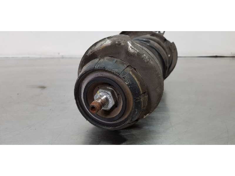 Recambio de amortiguador delantero derecho para dacia lodgy ambiance referencia OEM IAM 543023390R  
