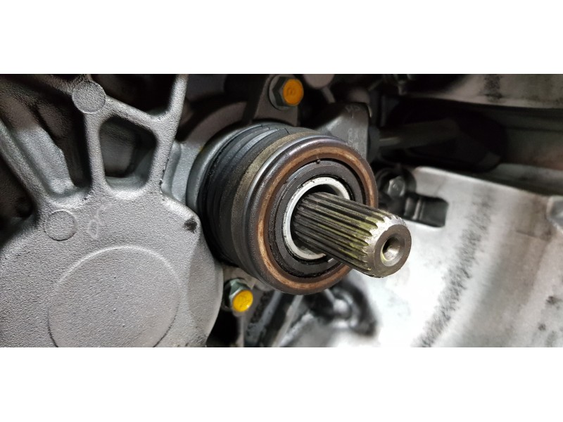 Recambio de caja cambios para hyundai tucson klass referencia OEM IAM 4300032AH8 4311132401 M56CF31