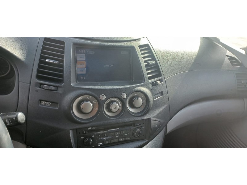 mitsubishi grandis (na0w) del año 2006