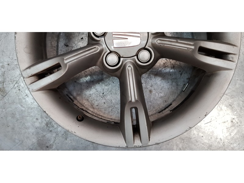 Recambio de llanta para seat leon (1p1) fr referencia OEM IAM 1P0601025B   Recambio de llanta para seat leon (1p1) fr referencia OEM IAM 1P0601025B