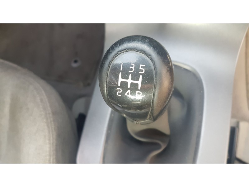 volvo s40 berlina del año 2004