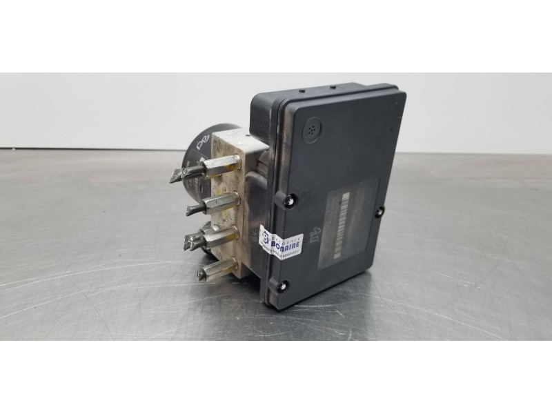 Recambio de abs para ssangyong rodius xdi referencia OEM IAM 4894021700 06210227604 