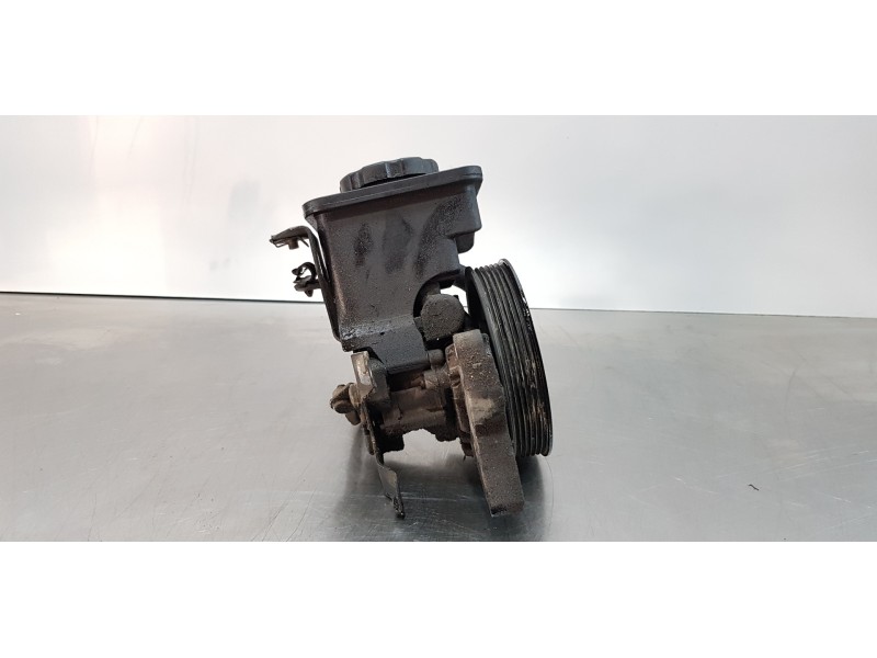 Recambio de bomba direccion para bmw serie 3 compact (e46) 320td referencia OEM IAM 32416756575   Recambio de bomba direccion para bmw serie 3 compact (e46) 320td referencia OEM IAM 32416756575