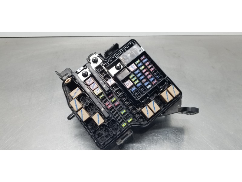 Recambio de caja reles / fusibles para hyundai tucson klass referencia OEM IAM 91230N7280 919A5N9000 