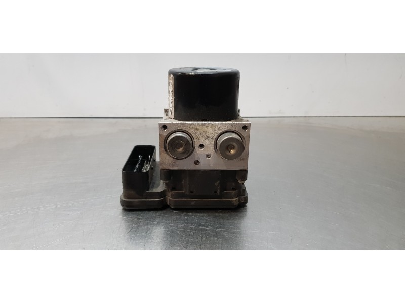 Recambio de abs para chrysler 300 c 3.0 crd referencia OEM IAM P04779492AJ   Recambio de abs para chrysler 300 c 3.0 crd referencia OEM IAM P04779492AJ