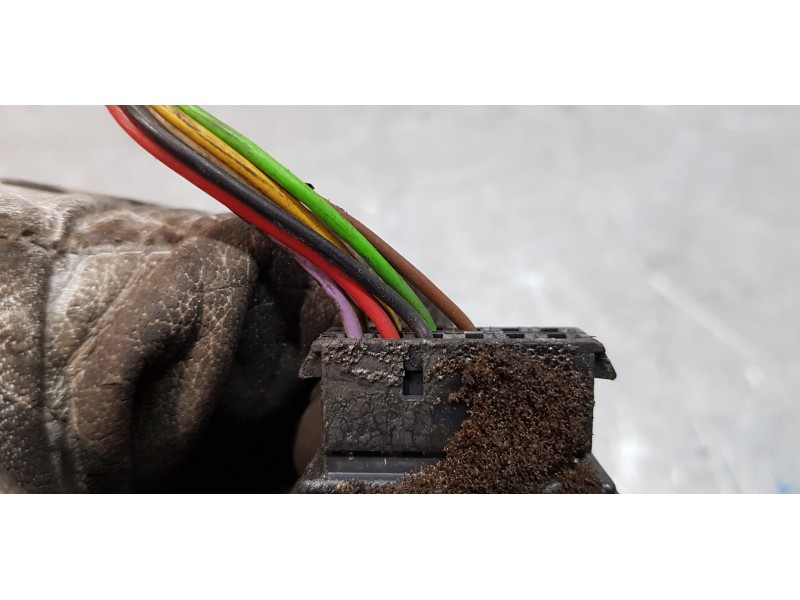 Recambio de retrovisor derecho para seat cordoba berlina (6k2) stella referencia OEM IAM    Recambio de retrovisor derecho para seat cordoba berlina (6k2) stella referencia OEM IAM