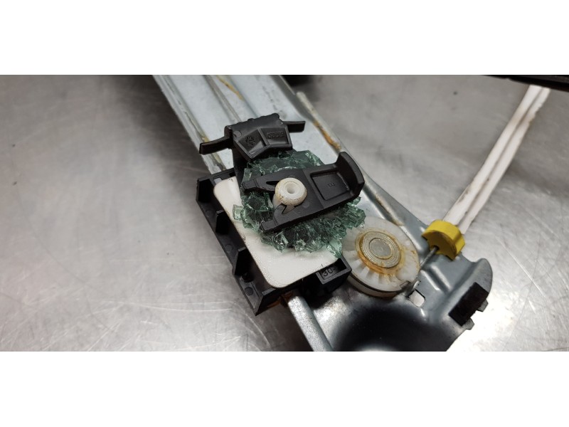 Recambio de elevalunas delantero derecho para renault scenic iv grand zen referencia OEM IAM 807200294R  