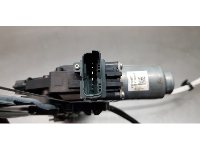 Recambio de elevalunas delantero derecho para renault scenic iv grand zen referencia OEM IAM 807200294R  