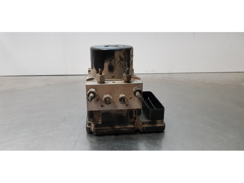 Recambio de abs para chrysler 300 c 3.0 crd referencia OEM IAM P04779492AJ   Recambio de abs para chrysler 300 c 3.0 crd referencia OEM IAM P04779492AJ