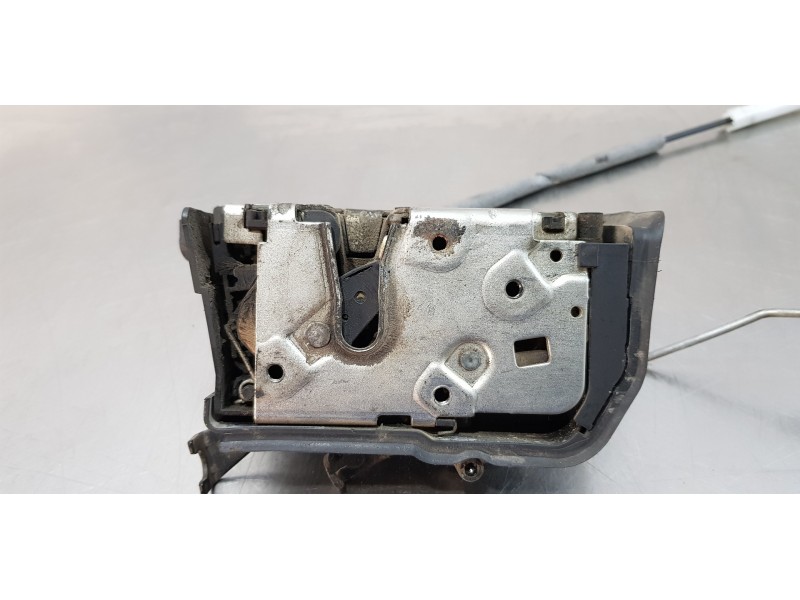 Recambio de cerradura puerta delantera derecha para bmw serie 3 compact (e46) 320td referencia OEM IAM 51218253433   Recambio de cerradura puerta delantera derecha para bmw serie 3 compact (e46) 320td referencia OEM IAM 51218253433