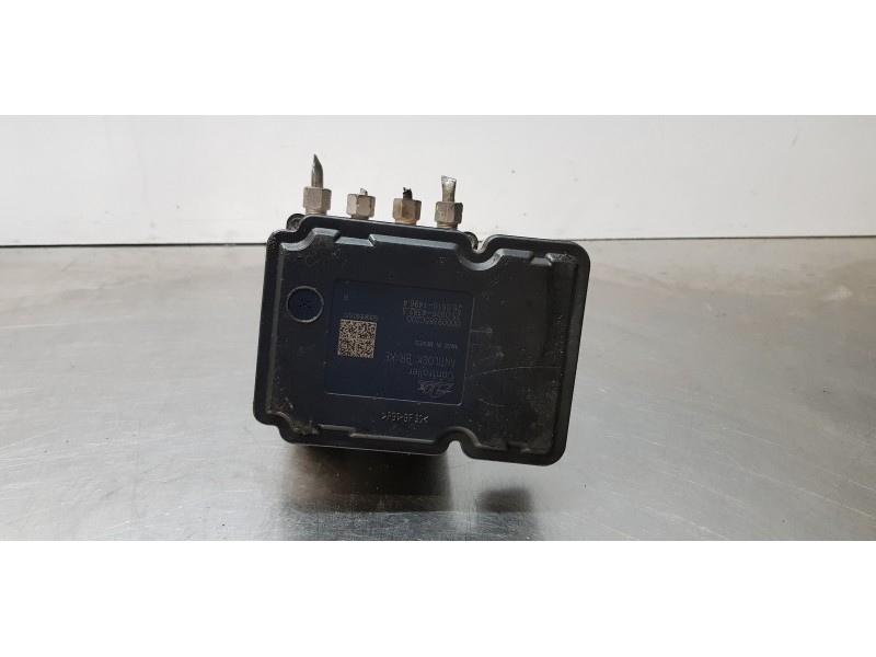 Recambio de abs para chrysler 300 c 3.0 crd referencia OEM IAM P04779492AJ   Recambio de abs para chrysler 300 c 3.0 crd referencia OEM IAM P04779492AJ