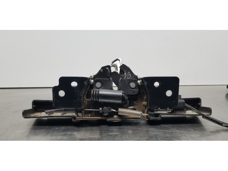 Recambio de cerradura capot para hyundai tucson klass referencia OEM IAM 81130N9000  