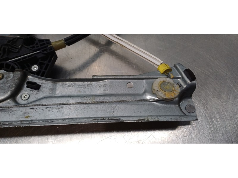 Recambio de elevalunas delantero derecho para renault scenic iv grand zen referencia OEM IAM 807200294R  