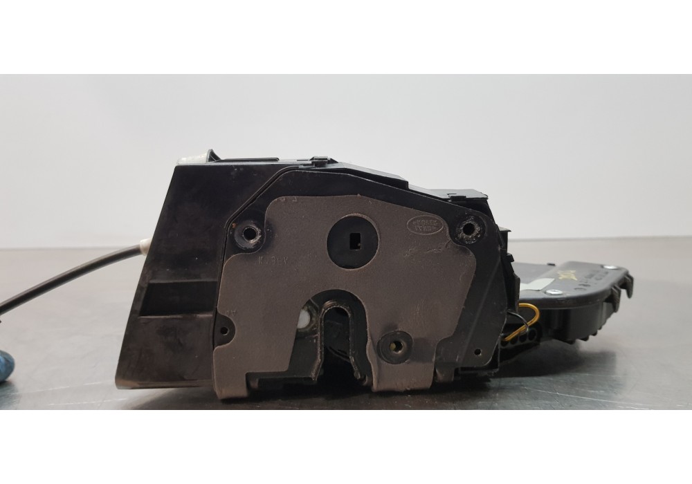 Recambio de cerradura puerta delantera derecha para land rover discovery sport pure referencia OEM IAM LR078707 FK72203A28EE CPL