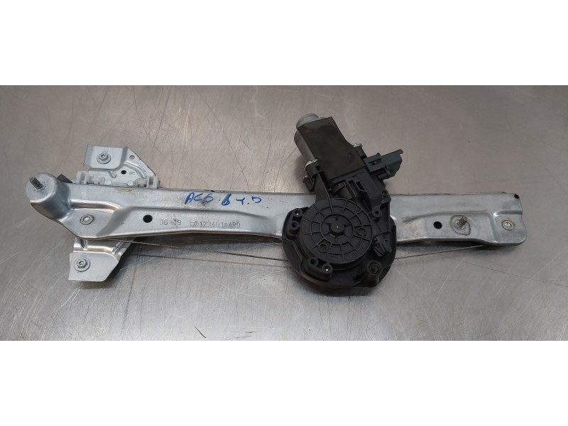 Recambio de elevalunas trasero derecho para renault scenic iv grand zen referencia OEM IAM 827201983R  