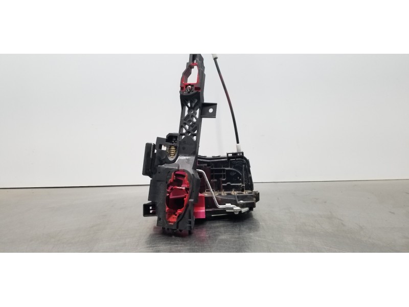 Recambio de cerradura puerta delantera derecha para hyundai tucson klass referencia OEM IAM 81320N7000  