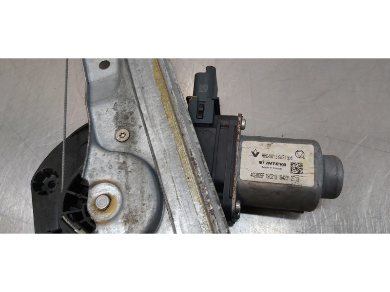 Recambio de elevalunas trasero derecho para renault scenic iv grand zen referencia OEM IAM 827201983R  