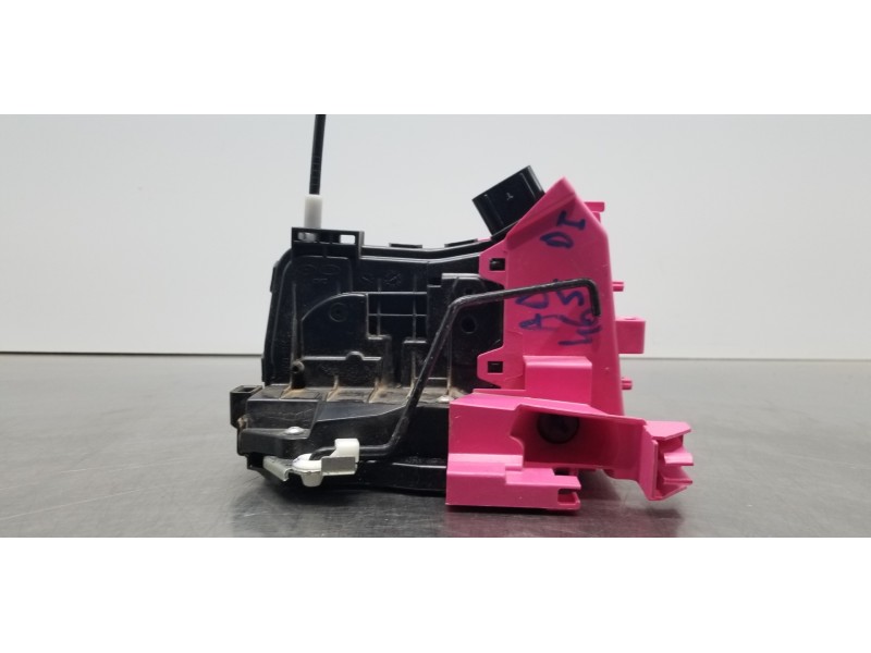 Recambio de cerradura puerta delantera izquierda para hyundai tucson klass referencia OEM IAM 81310N7000  