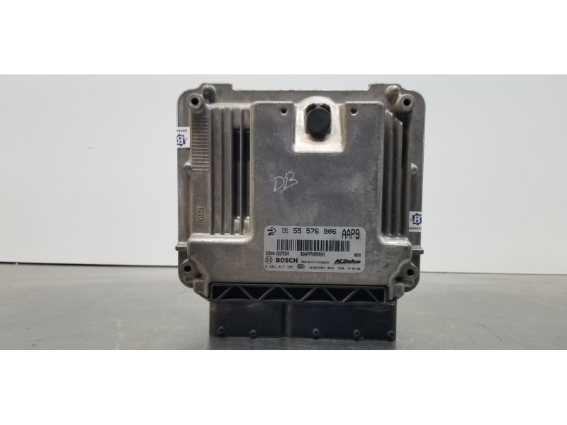 Recambio de centralita motor uce para opel insignia berlina edition referencia OEM IAM 55576906 0281017105  Recambio de centralita motor uce para opel insignia berlina edition referencia OEM IAM 55576906 0281017105