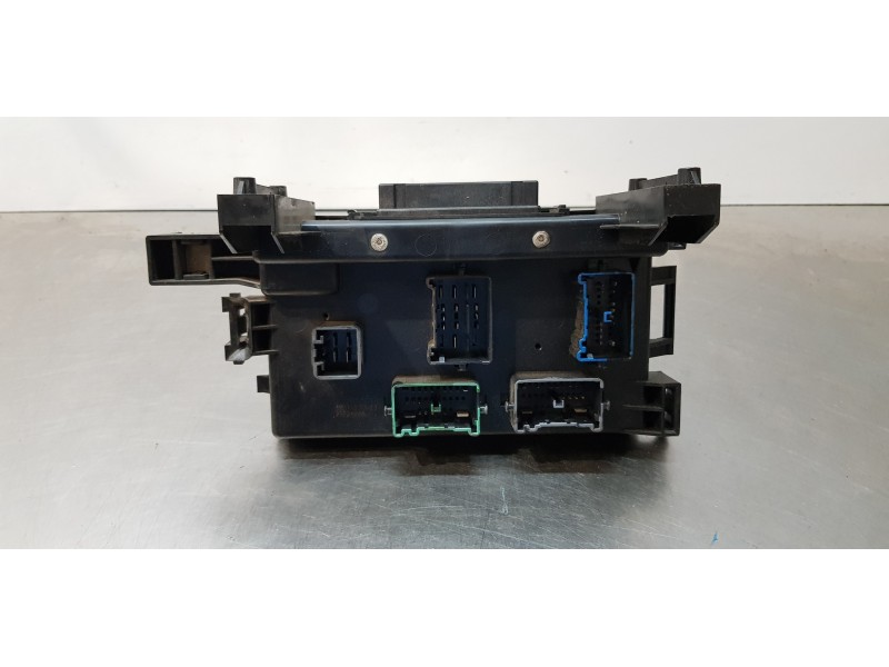 Recambio de caja reles / fusibles para chrysler 300 c 3.0 crd referencia OEM IAM P05087269AI   Recambio de caja reles / fusibles para chrysler 300 c 3.0 crd referencia OEM IAM P05087269AI