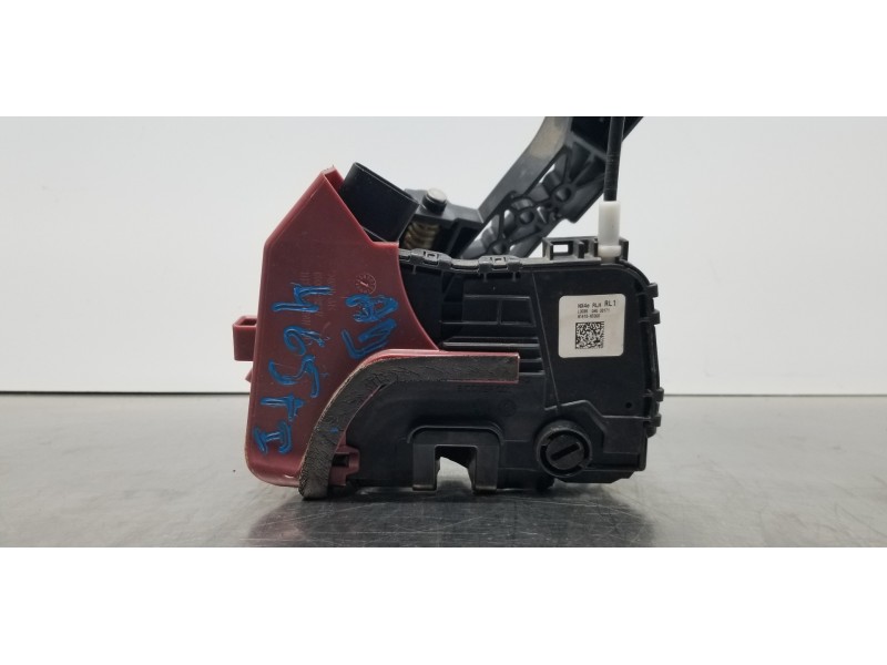 Recambio de cerradura puerta trasera izquierda para hyundai tucson klass referencia OEM IAM 81410N7000  