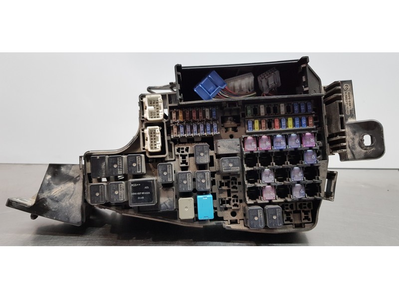 Recambio de caja reles / fusibles para mazda 6 kombi ()(.2012) prime-line referencia OEM IAM KD4566760  