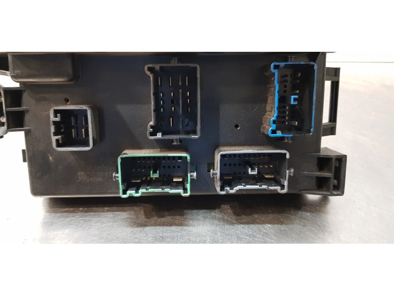 Recambio de caja reles / fusibles para chrysler 300 c 3.0 crd referencia OEM IAM P05087269AI   Recambio de caja reles / fusibles para chrysler 300 c 3.0 crd referencia OEM IAM P05087269AI