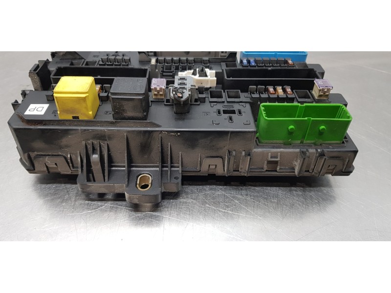 Recambio de caja reles / fusibles para opel astra h berlina enjoy referencia OEM IAM 13181278 5DK00866931  Recambio de caja reles / fusibles para opel astra h berlina enjoy referencia OEM IAM 13181278 5DK00866931