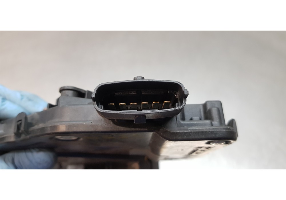 Recambio de cerradura puerta trasera derecha para land rover discovery sport pure referencia OEM IAM LR078730 FK7224994AE CPLA21