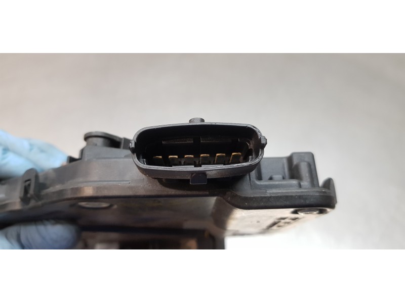 Recambio de cerradura puerta trasera derecha para land rover discovery sport pure referencia OEM IAM LR078730 FK7224994AE CPLA21