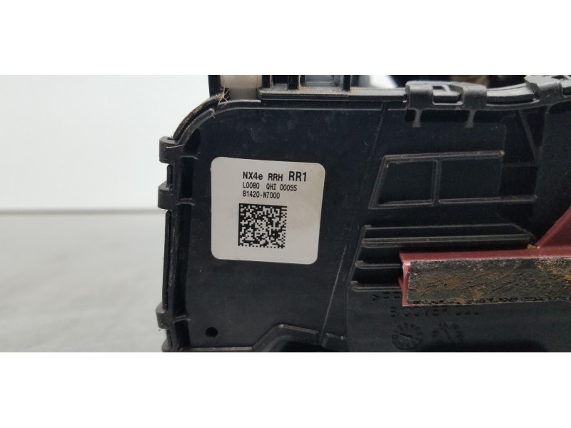 Recambio de cerradura puerta trasera derecha para hyundai tucson klass referencia OEM IAM 81420N7000  